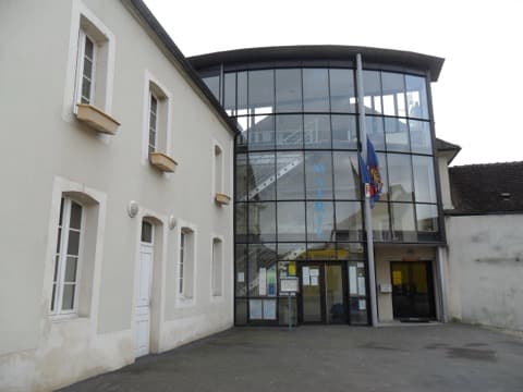 Couvreur Laroche-Saint-Cydroine