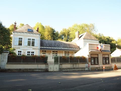 Couvreur Merry-Sec